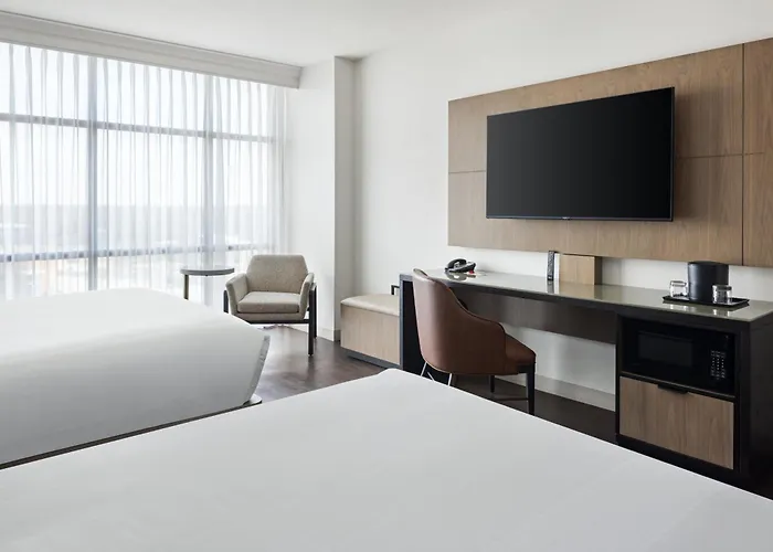 Marriott Normal And Conference Center