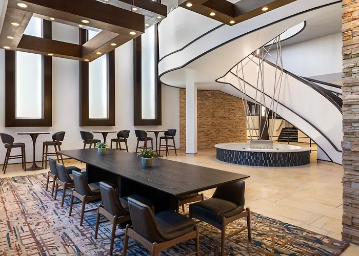 Marriott Normal And Conference Center 4*