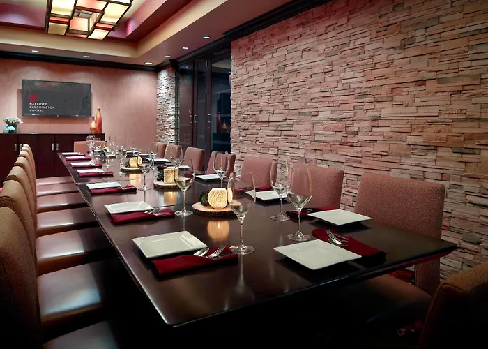 Marriott Normal And Conference Center 4*