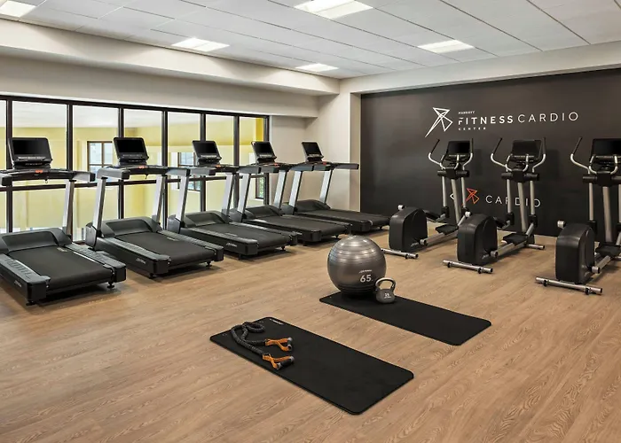Hotel Marriott Normal And Conference Center 4*
