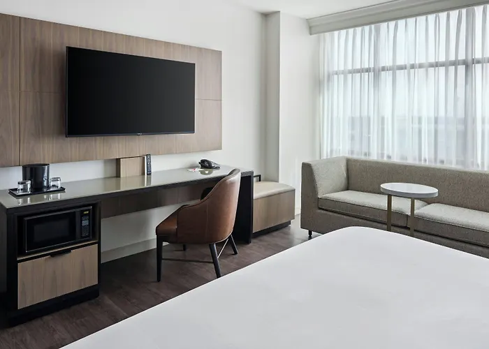 Marriott Normal And Conference Center Hotel Bloomington