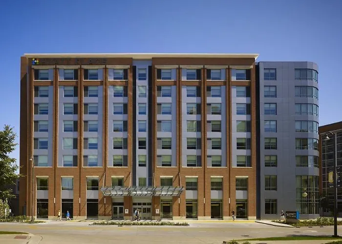 Hotel Marriott Normal And Conference Center 4*